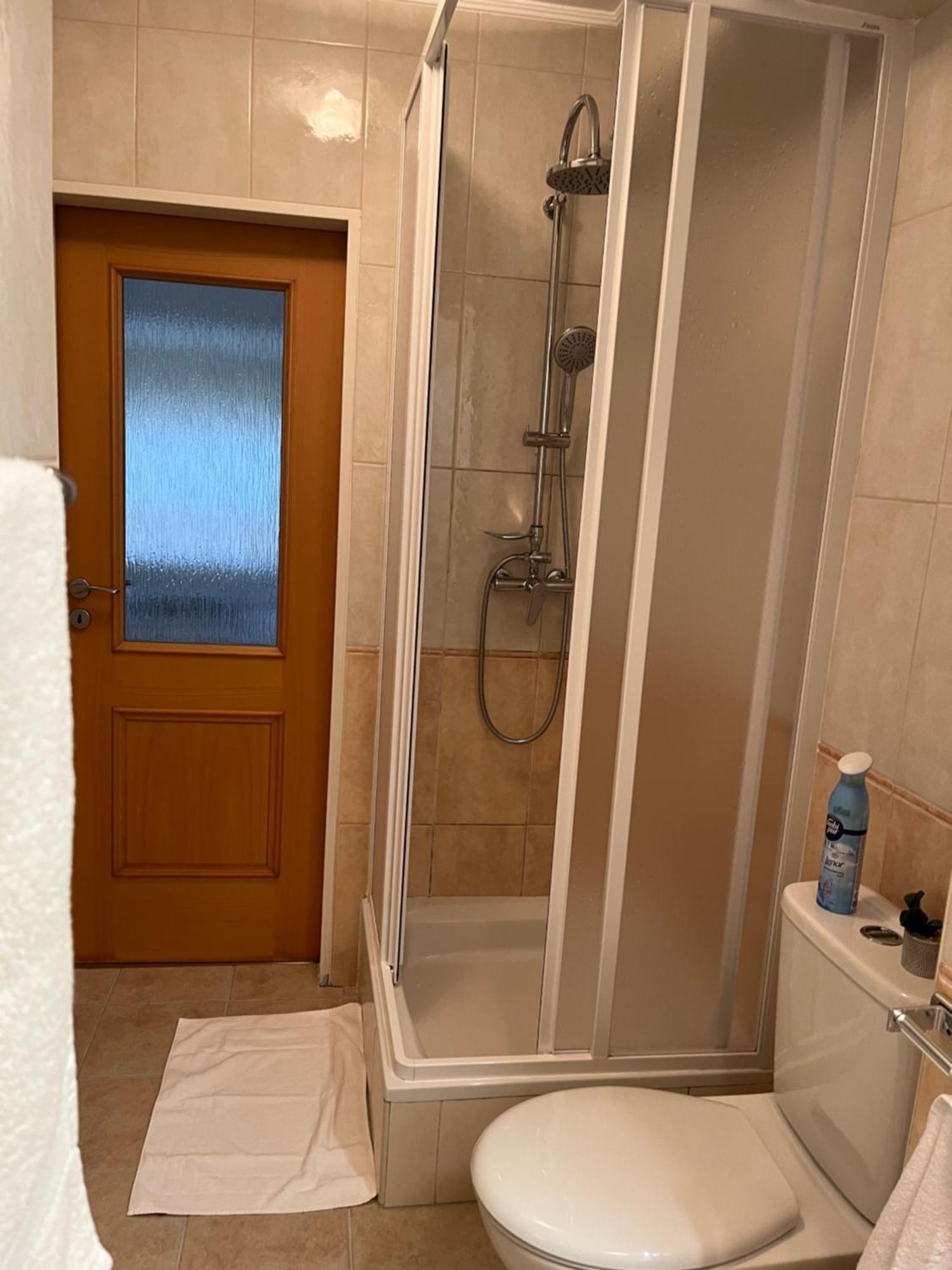 Réka Apartmanház Buk Exterior foto